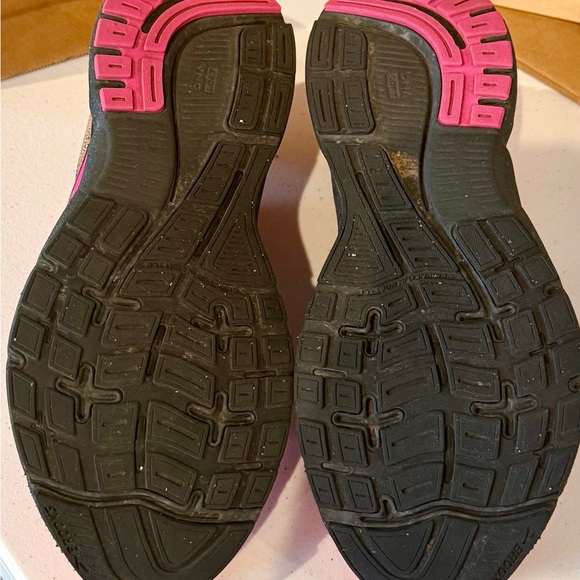 Brooks Trace 3 Women’s Size 11 Running Shoes - Picture 7 of 8